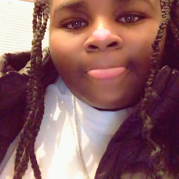 Meet your Posher, Alecia - Picture 1 of 1